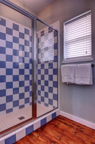 Ocean Breeze 52vw Home