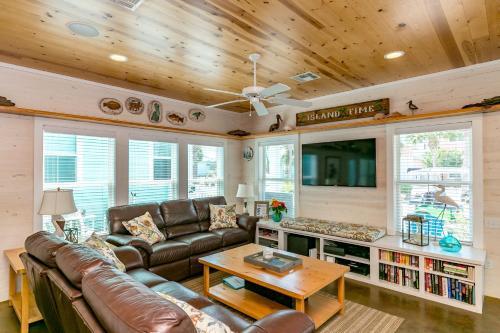Sea La Vie 92vw Home