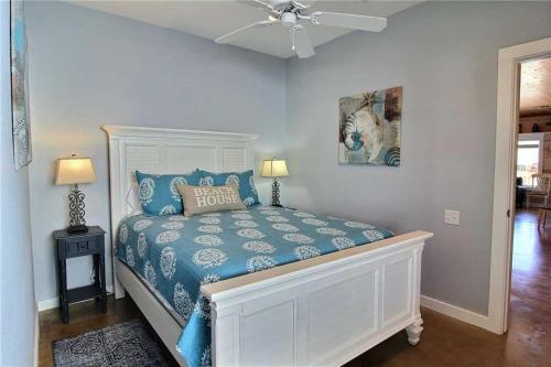 318 S Station #6 Home