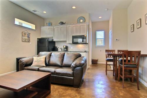 Sunshine's Serenity Ep629 Home
