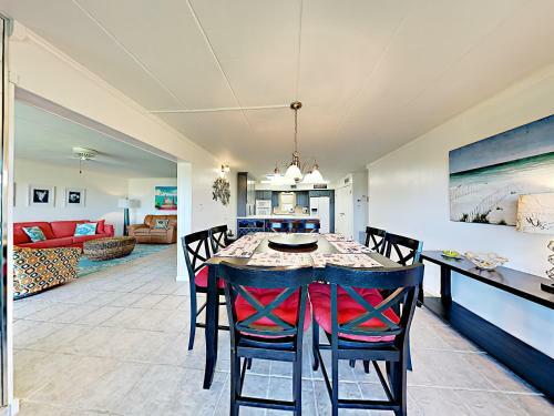 Apartamento Beachfront Penthouse - Three Bedroom Condo