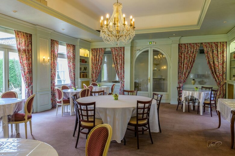 Hotel De La Cloche