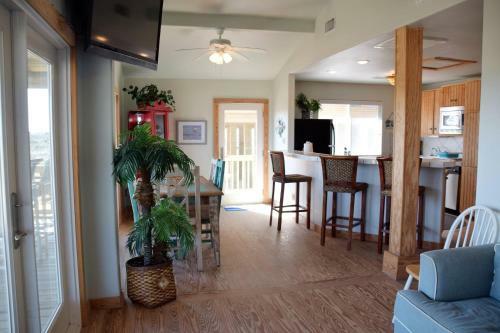 3306 On The Beach - Three Bedroom Home