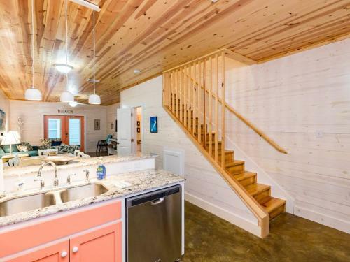 Dancing Dolphins 803 - Three Bedroom Townhome