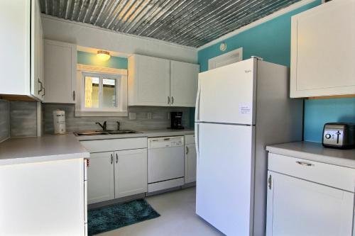 4 Palms Ad628 Home