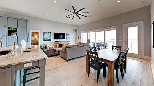 Bay Bay Blue Home
