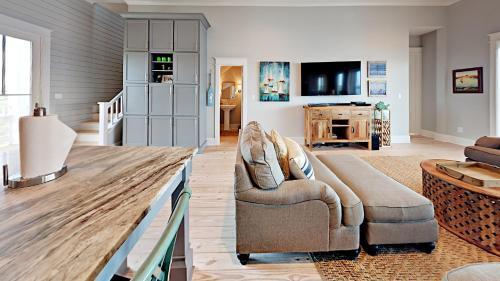 Bay Bay Blue Home