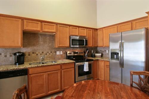 Island Time 102 Townhouse