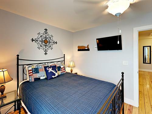 The Commons 704 - Three Bedroom Townhome