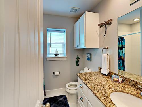 The Commons 704 - Three Bedroom Townhome