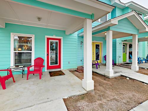 The Commons 702 - Three Bedroom Townhome
