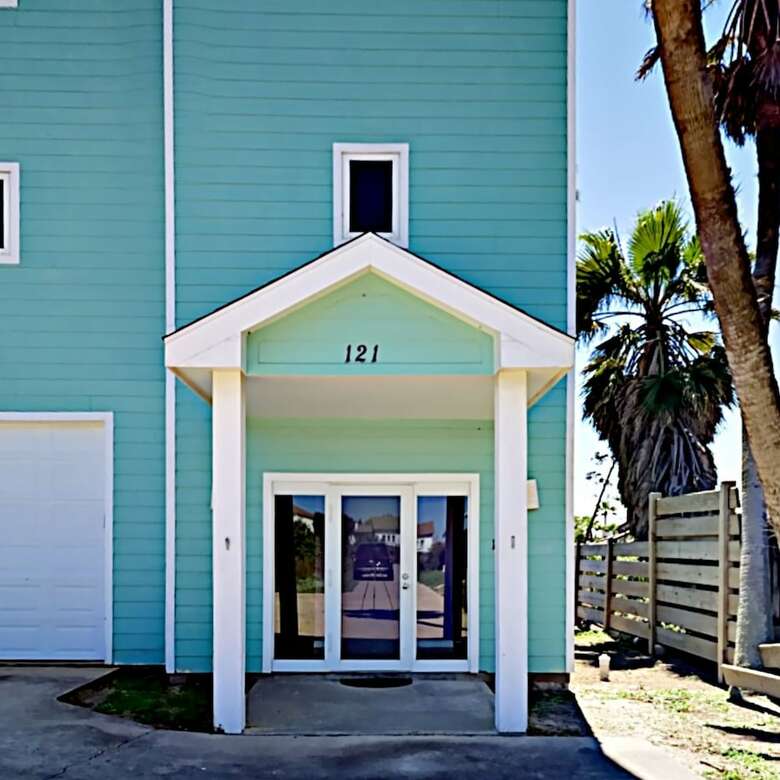121 12th Street - Three Bedroom Home