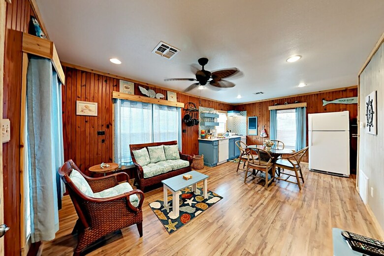 Sunrise Cabana - Two Bedroom Home