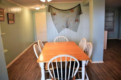 Renn House - Three Bedroom Bungalow