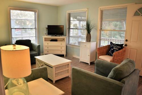 Renn House - Three Bedroom Bungalow