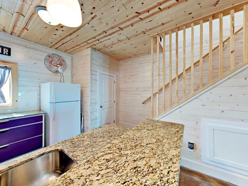 The Commons 602 - Three Bedroom Townhome