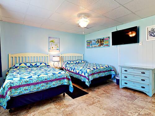 41ir: Beach Retreat - Three Bedroom Home
