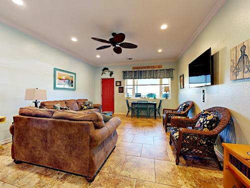 41ir: Beach Retreat - Three Bedroom Home