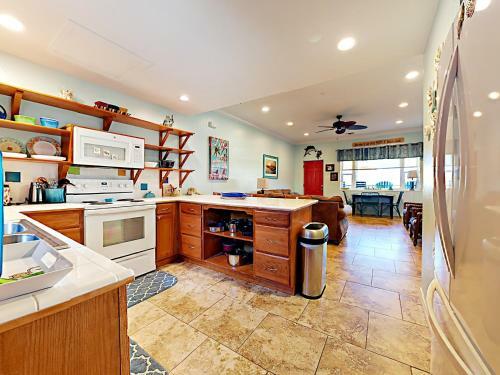 41ir: Beach Retreat - Three Bedroom Home