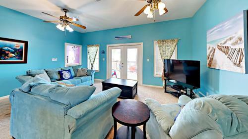 Beachy Keen - Five Bedroom Home