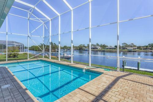 Lake View Retreat