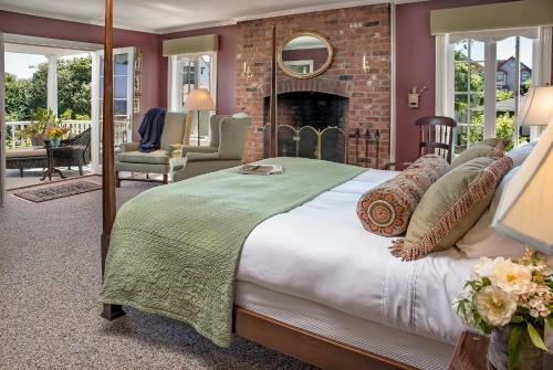 Bed & Breakfast Ravenscroft Inn