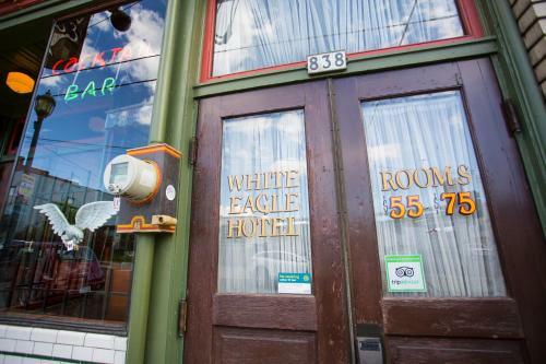 Mcmenamins White Eagle Rock & Roll Hotel