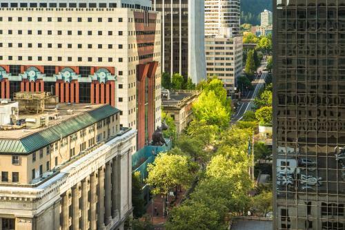 The Duniway Portland, A Hilton Hotel