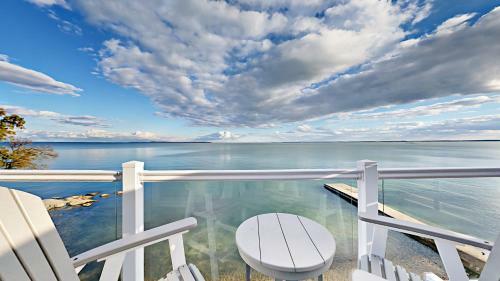 Put-in-bay Waterfront Condo #209