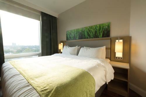Hotel Wyndham Garden Fresh Meadows Flushing