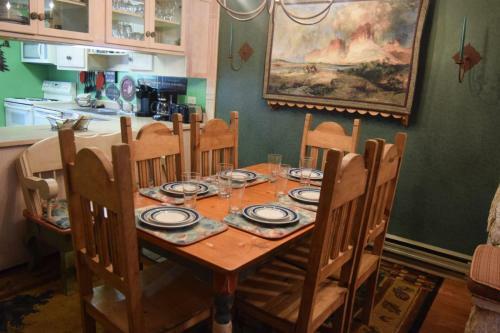 Claim Jumper Condo # 20