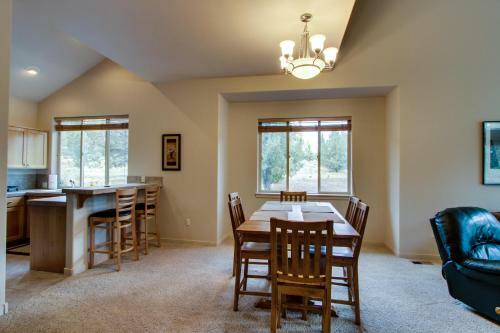 Eagle Crest Resort's Creekside Village