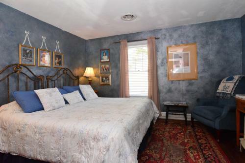 Bewitched And Bedazzled Bed And Breakfast
