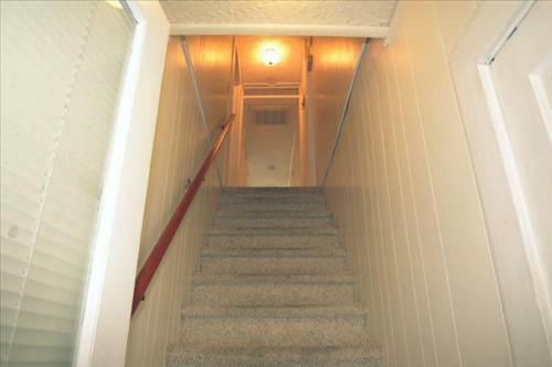 707 Bayard Ave. Second Floor