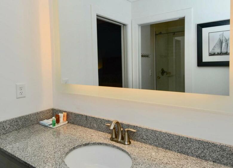 Hotel Avenue Inn & Spa