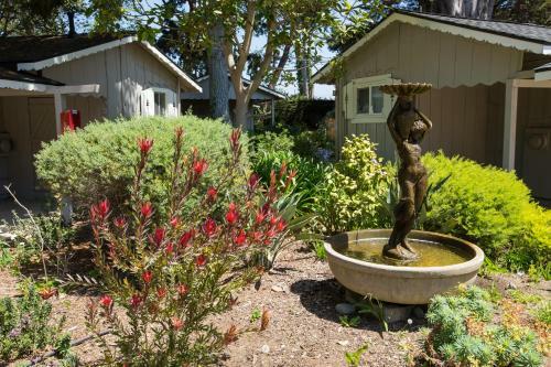 Hotel Carmel River Inn