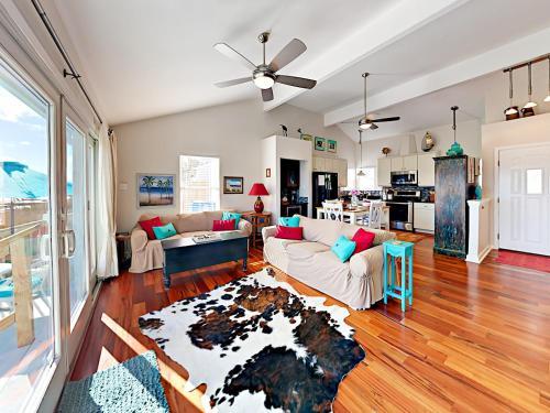 103 Copano Ridge Home