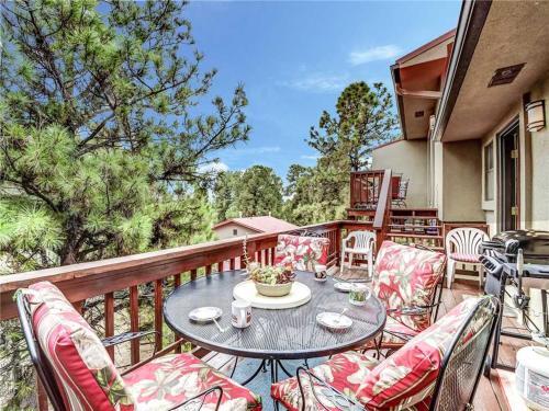 Pine Tree Haven, 2 Bedrooms, Fireplace, Wifi, Washer Dryer, Grill, Sleeps 6