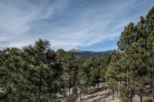 Ann's Sierra View - Four Bedroom