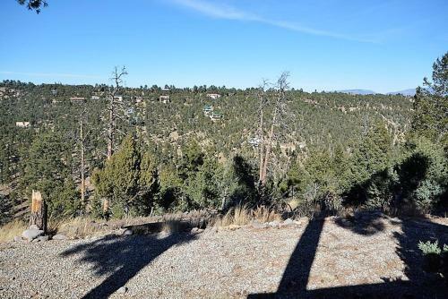 M Top Ranch - Three Bedroom Cabin