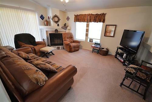 M Top Ranch - Three Bedroom Cabin