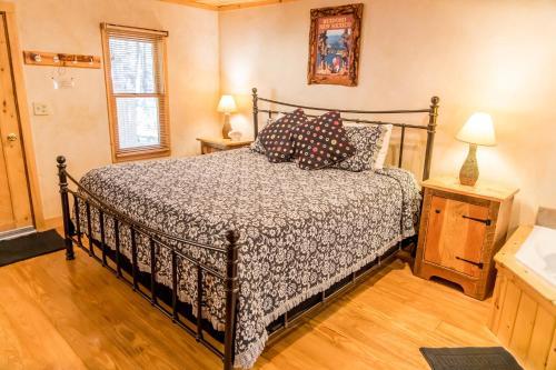 Ruidoso Lodge Cabin # 9