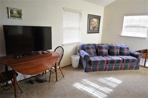 Chalmers - Three Bedroom