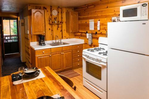 Ruidoso Lodge Cabin # 2
