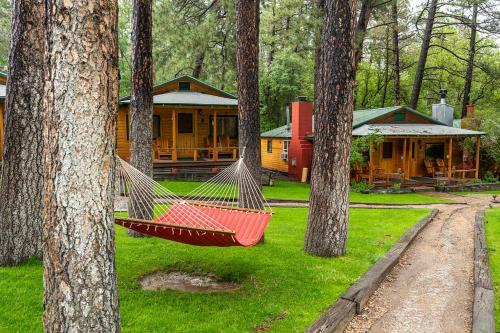 Ruidoso Lodge Cabins # 3