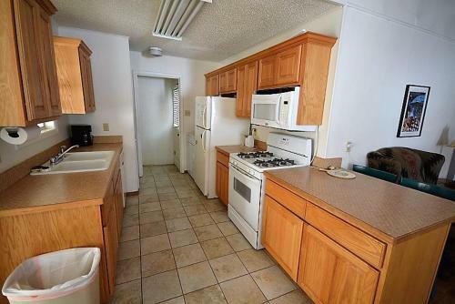 101 Sierra Mountain Cabin - Three Bedroom