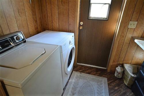Buckhorn Cabin - Three Bedroom