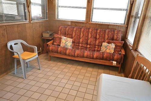 La Grange Cabin - Two Bedroom