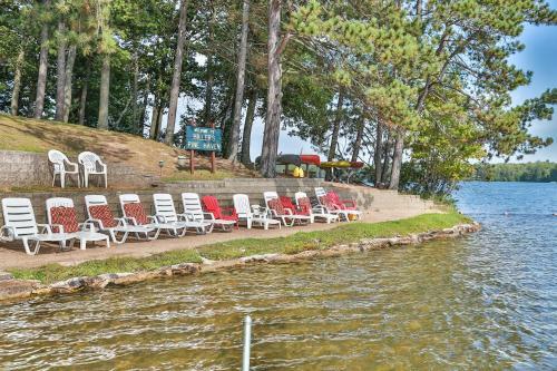 Cottage 4 - Hiller's Pine Haven
