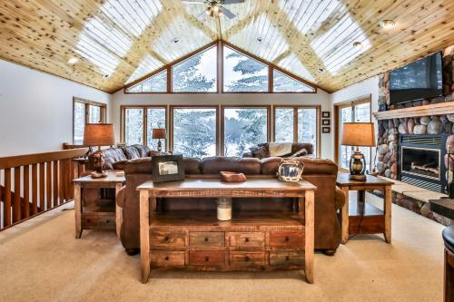 Whitewoods Cove - Hiller Vacation Homes